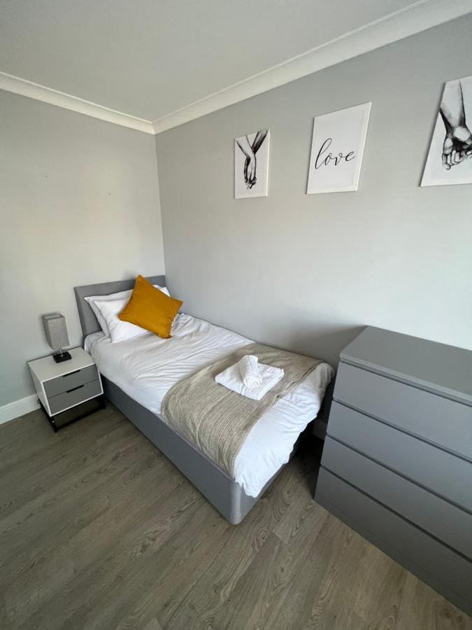 3 Bed Luxury Open Plan Living Rayleigh Exterior foto